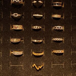 Vintage Gold Figural Dainty Ring Bundle Lot 16 Rings